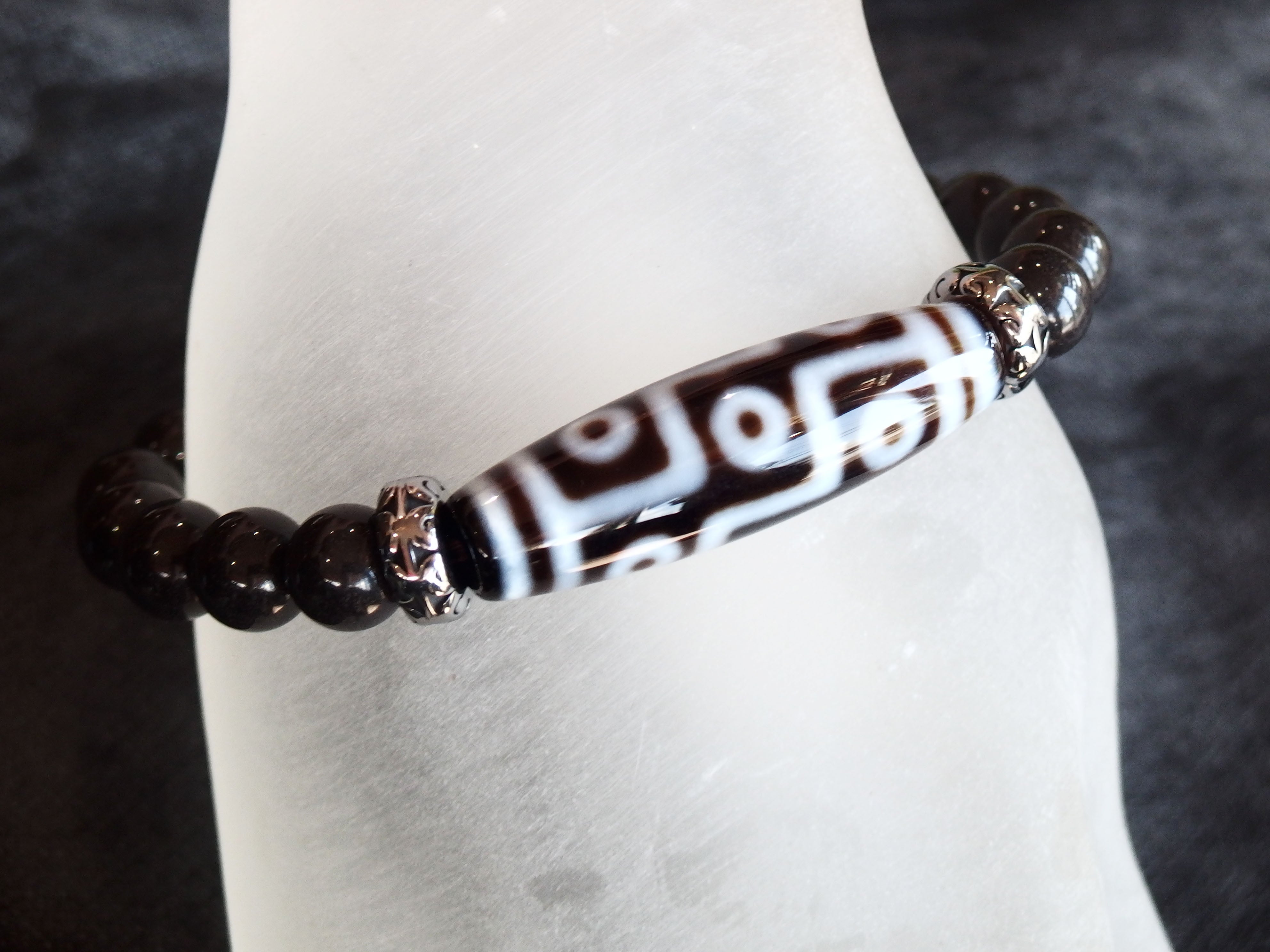 此の世の全てを見据えている九眼天珠 | Gems〜ジェムズ〜