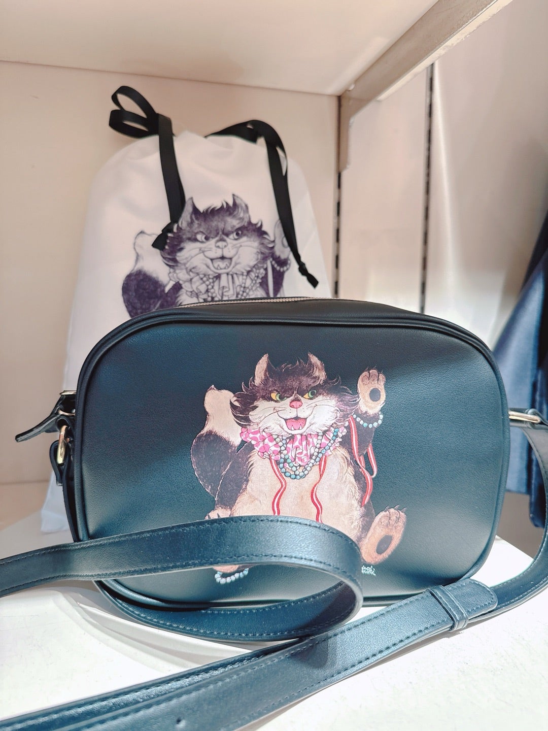 ②TDR【ディズニーストア】ヒグチユウコ✖️ルシファー販売状況