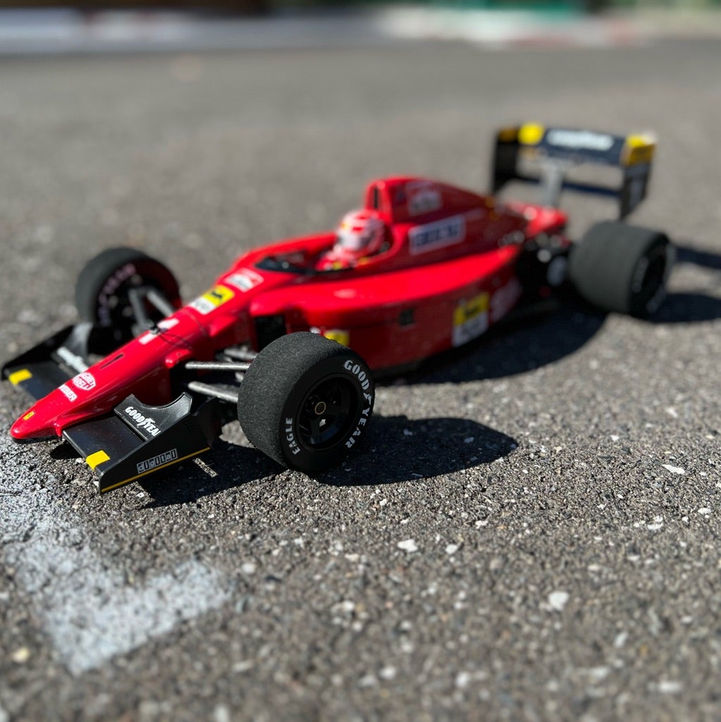 10分1ラジコンボディ、Ferrari 599XX ゴールド、電飾付き❕ 10分1