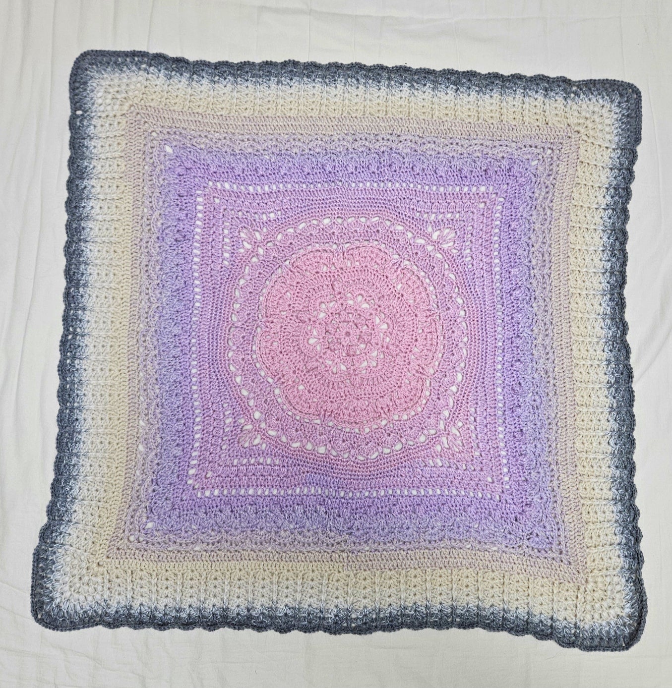 Flower Mandala Blanket 完成☆ | 編み物アザラシの日常