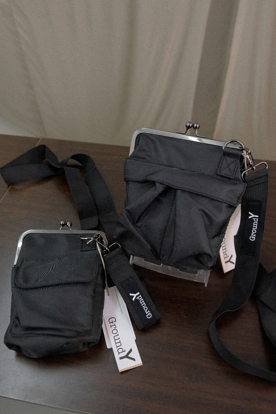 Ground Y [グラウンドワイ] がま口バッグに一回り小さなタイプが登場