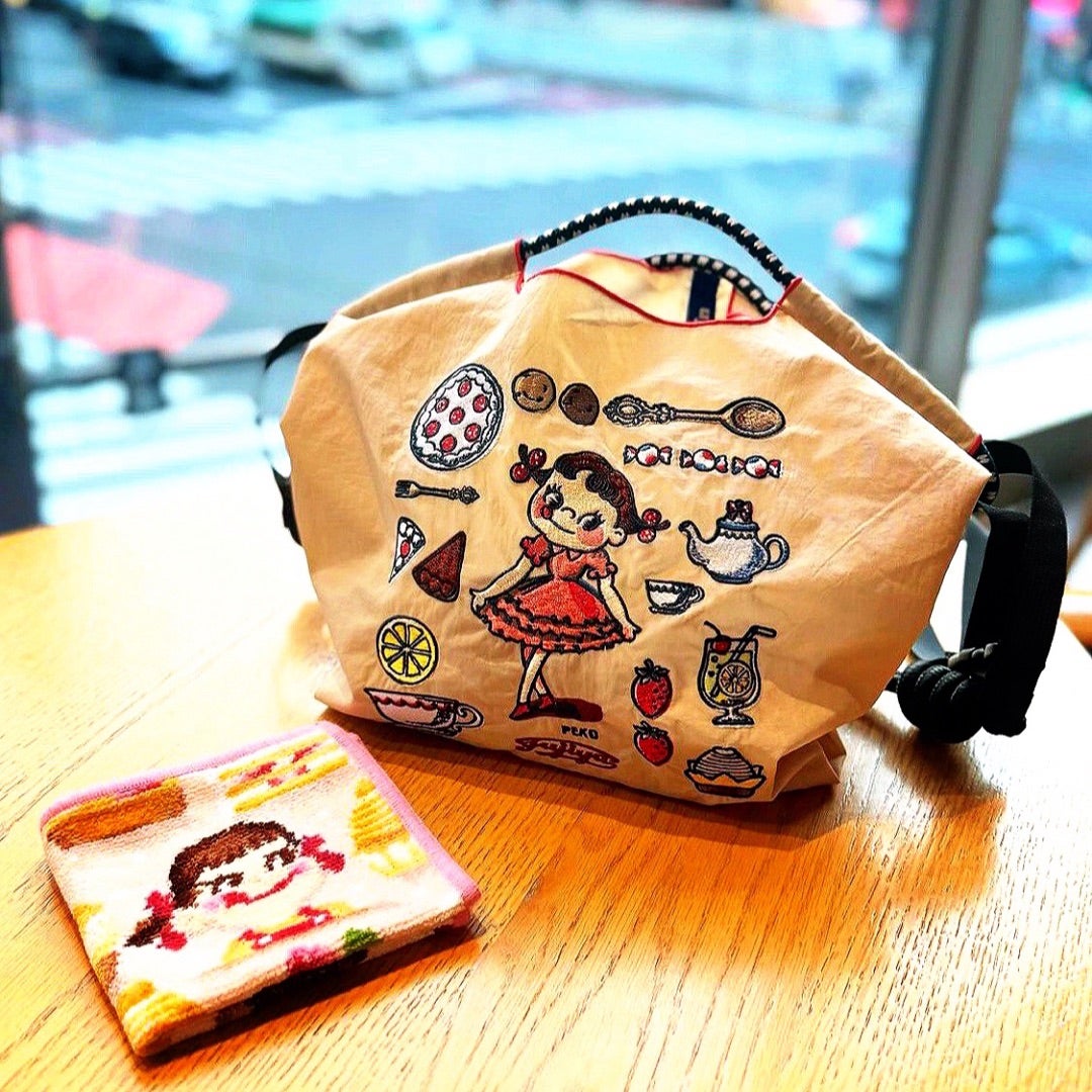 ペコちゃんとコラボᯓꨄ Ball＆Chain ＆ 東京スカイツリーと河津桜 ༘