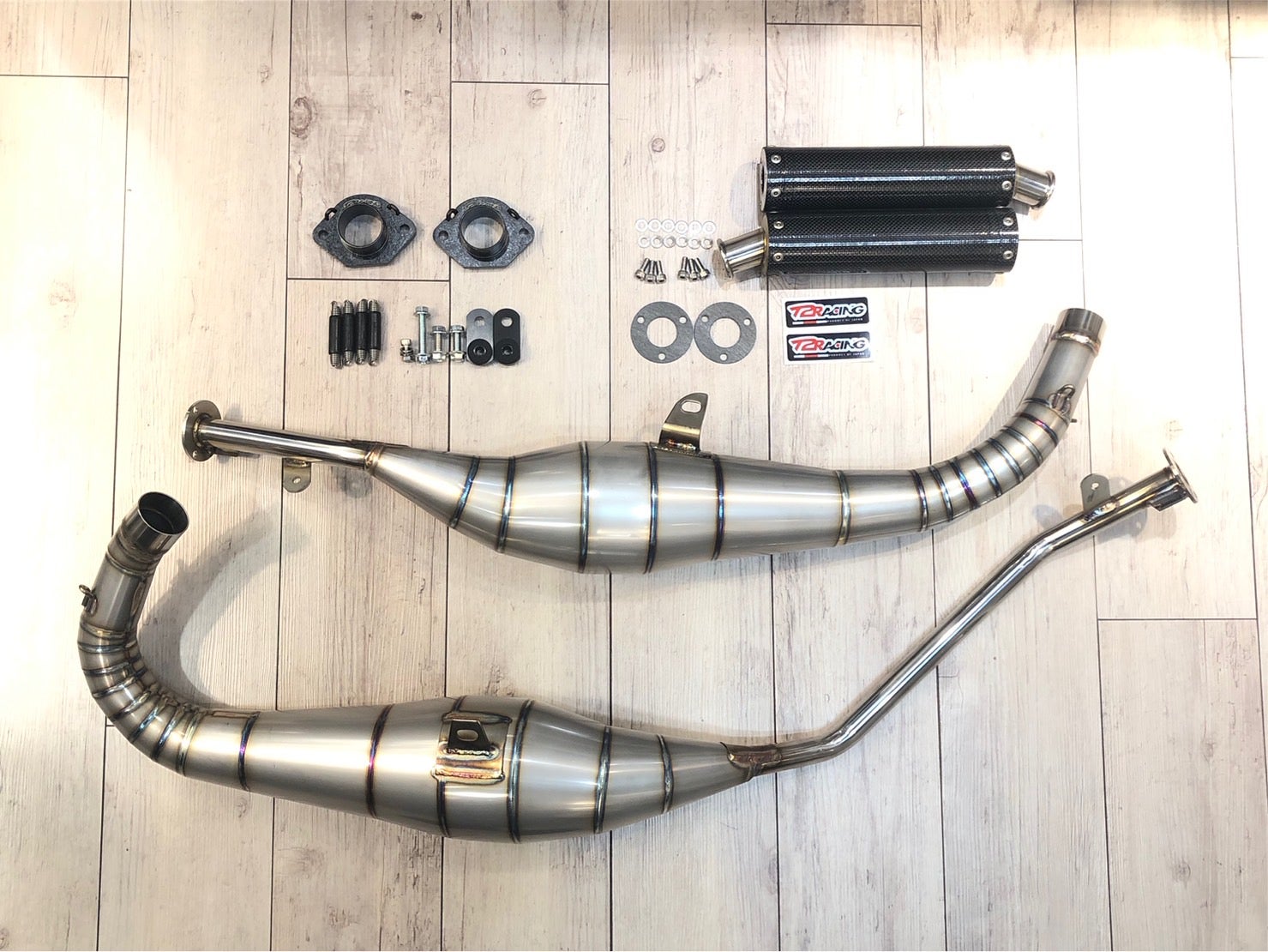 右2本出しチャンバー！！ | T2Racing 【NSR250R MC18・21・28】weblog