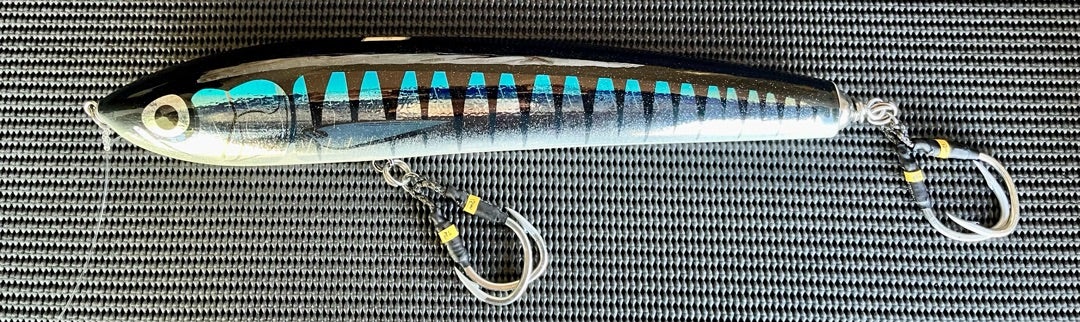 カーペンター30周年 限定ルアー | カーペンタールアー、ロッド研究室