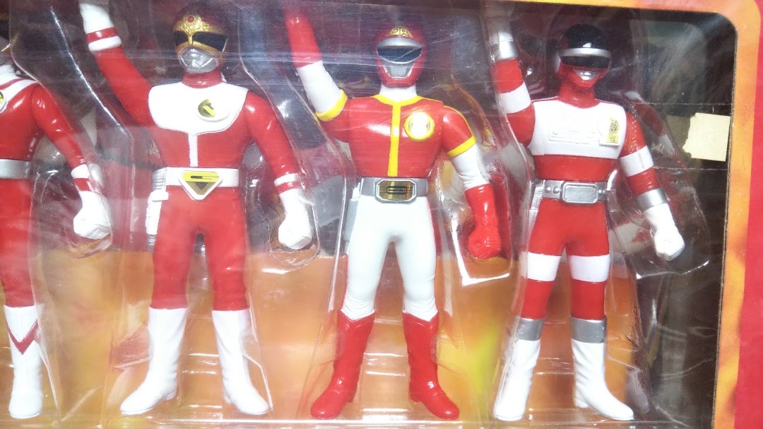 25戦隊レッドヒーロー大集合 | シネマ係長の秘密基地