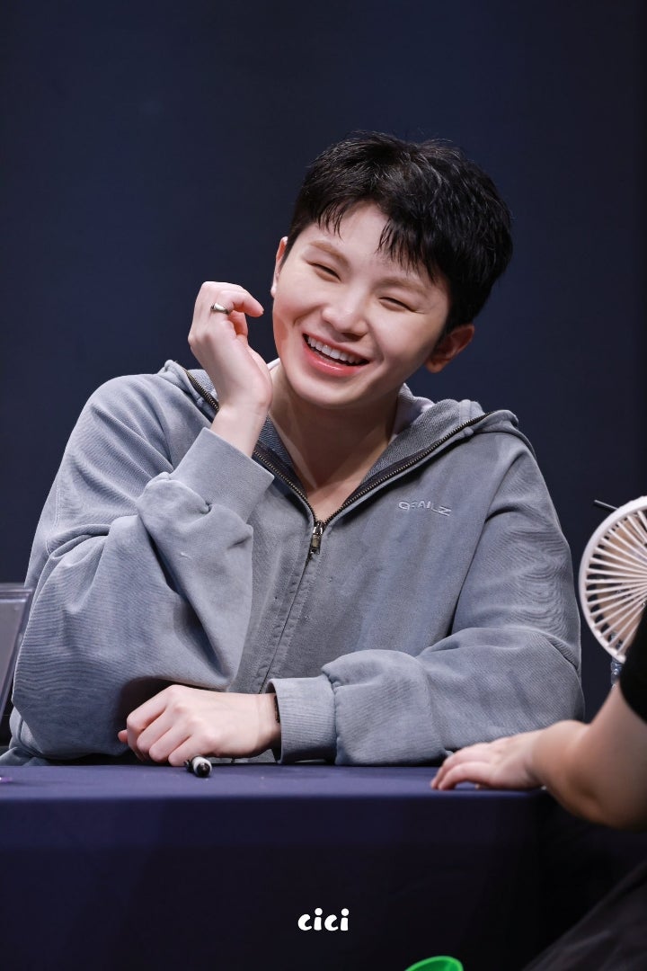 10月に韓国であった2つのサイン会のうじさん写真です | ヲタ活は愛だ