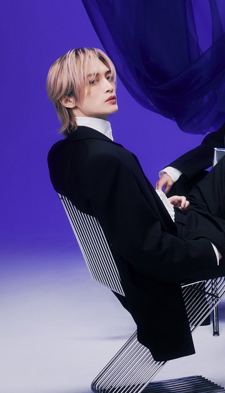 けしからん過ぎる麗しお美じゅ玉♡32nd Single「Curtain call」発売