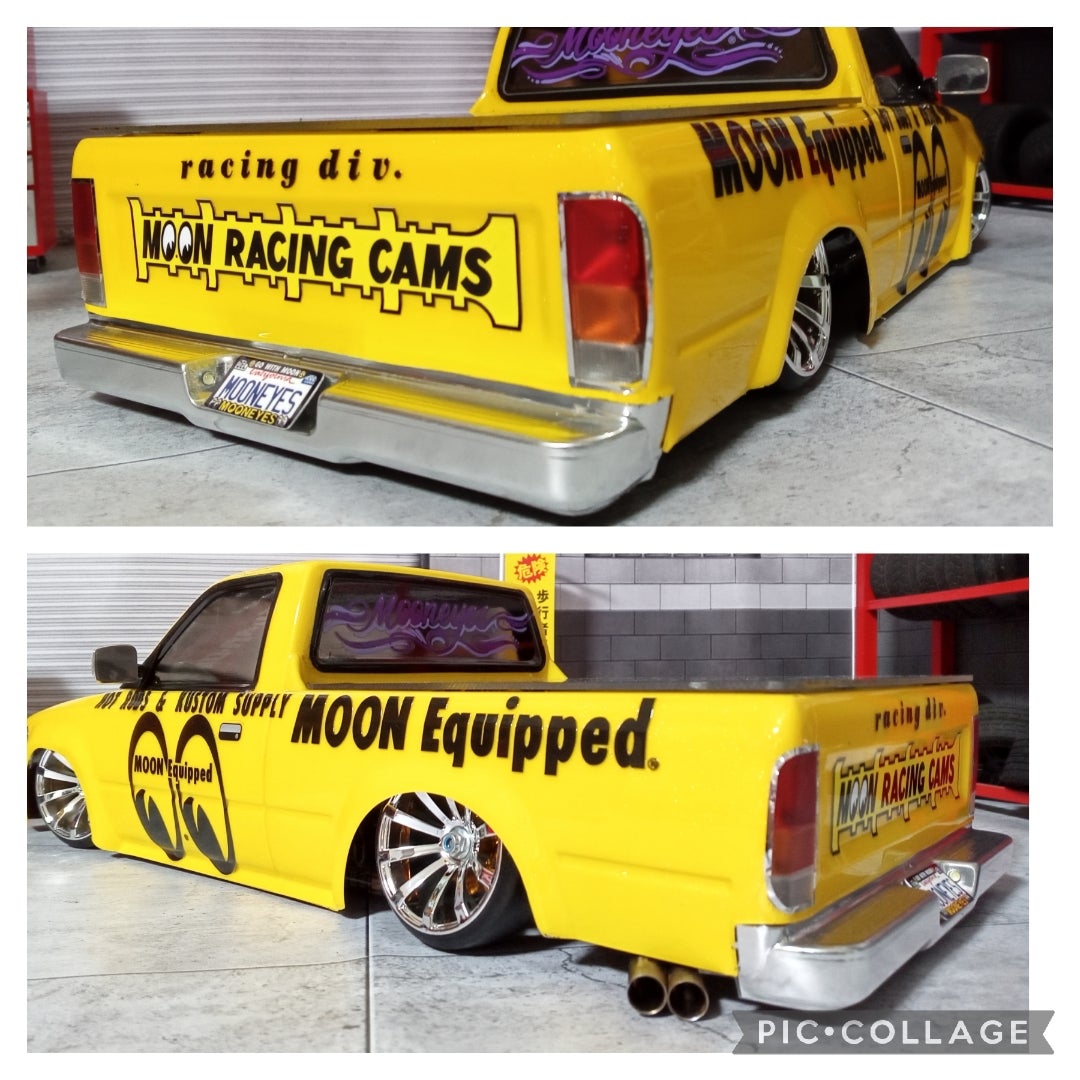 ストリートジャム製 トヨタ ハイラックス80 トラッキン ムーンアイズ