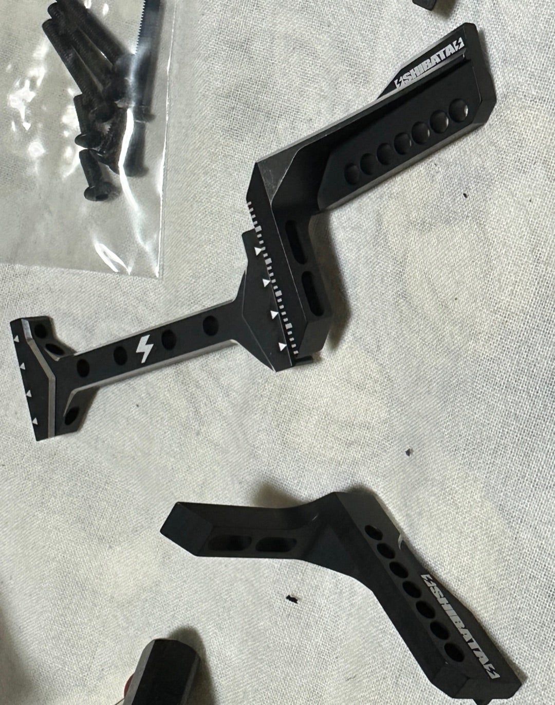 その84】GRK5-R ハイトアジャストリアダンパーステー | 兄貴のラジドリ