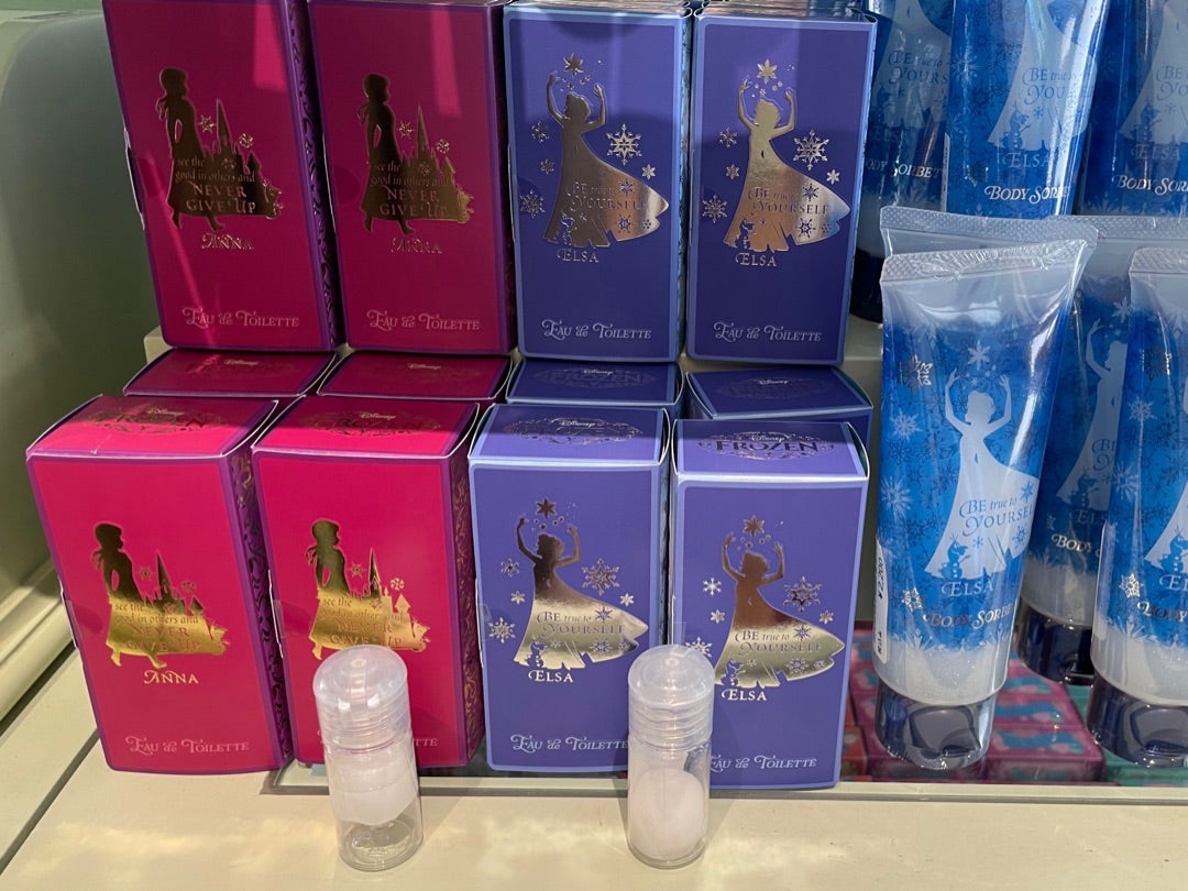 ラ・プティート・パフュームリー、アナとエルサの素敵なデザインの新