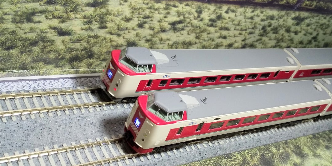 KATO 381系「ゆったりやくも」(ノーマル編成) 7両セット入線‼️(品番10