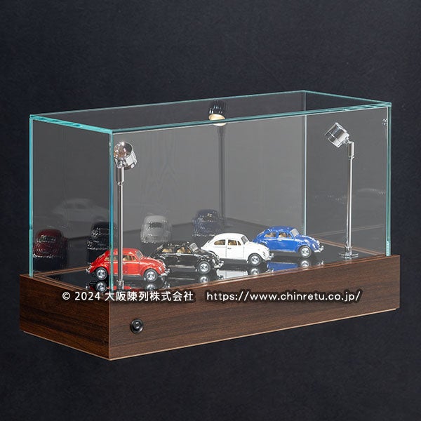 高性能LEDスポットライト付きコレクションケースの製作実例