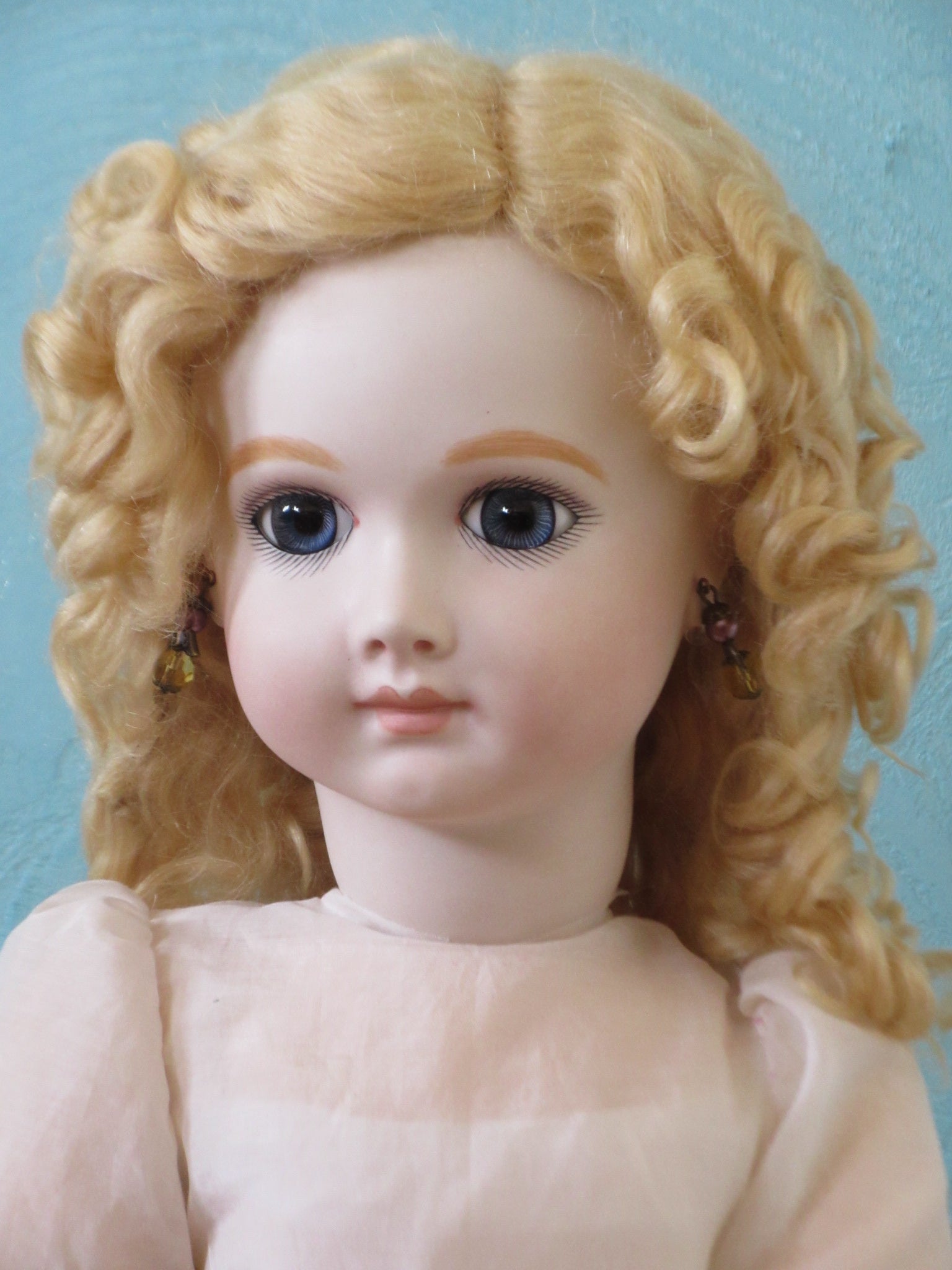 青い目の大きなATその① | ビスクドール作家☆ベベタビト