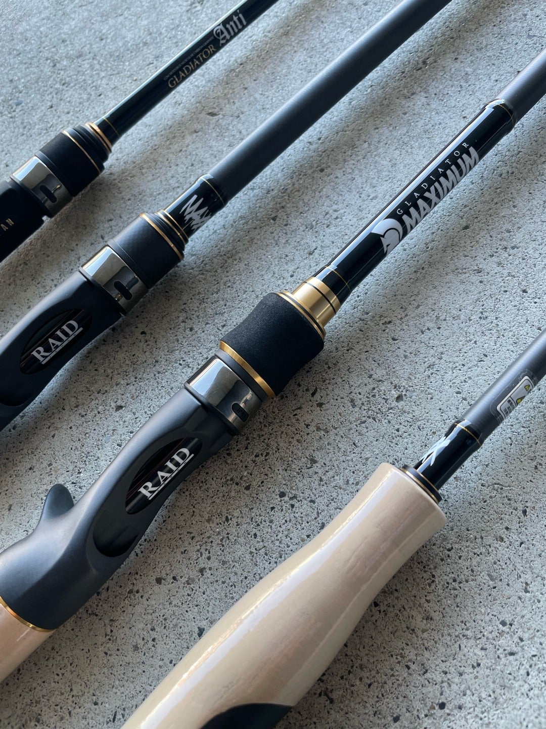 レイドジャパン新作ロッド展示中！マックスジャック/ザ・マックス改