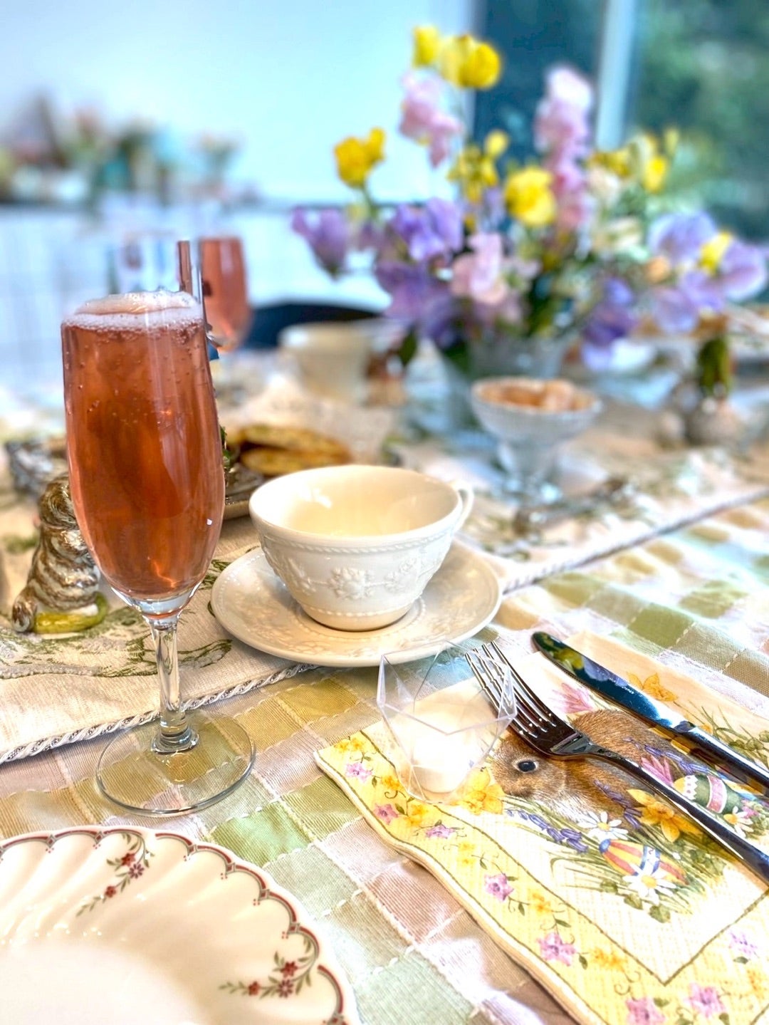 イースターカップでウェルカムティーbyフォートナム＆メイソン