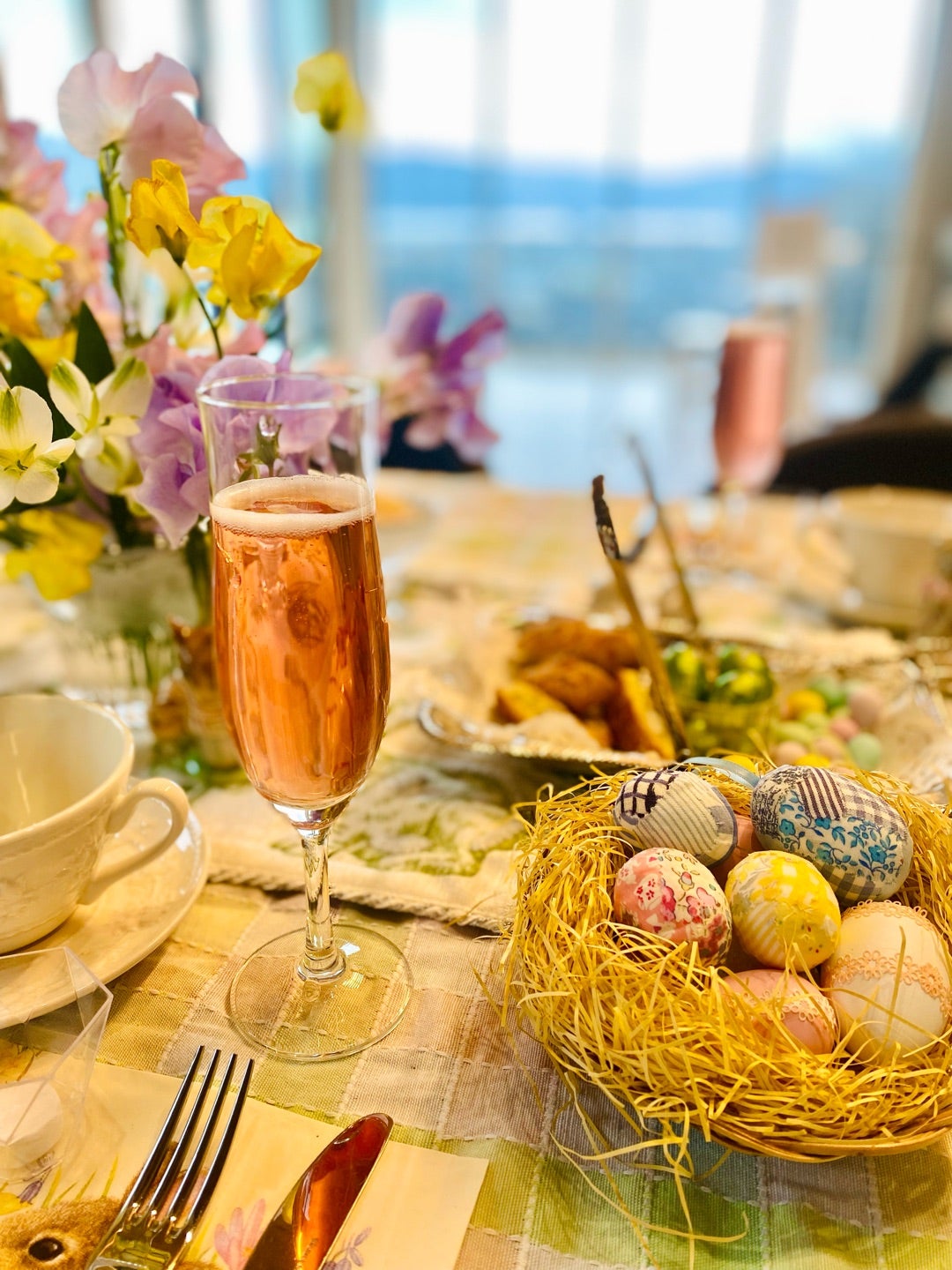 イースターカップでウェルカムティーbyフォートナム＆メイソン