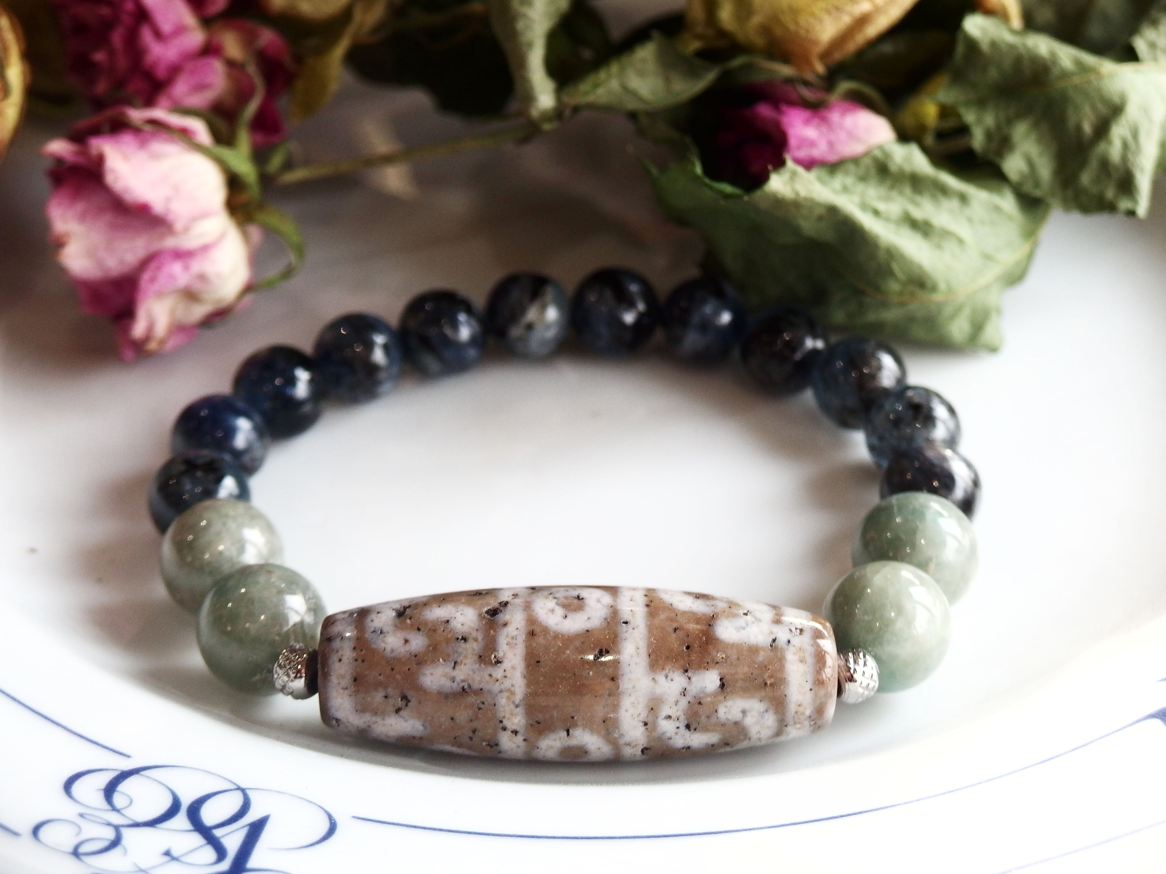 生きる意味を見つける三眼天珠 | Gems〜ジェムズ〜