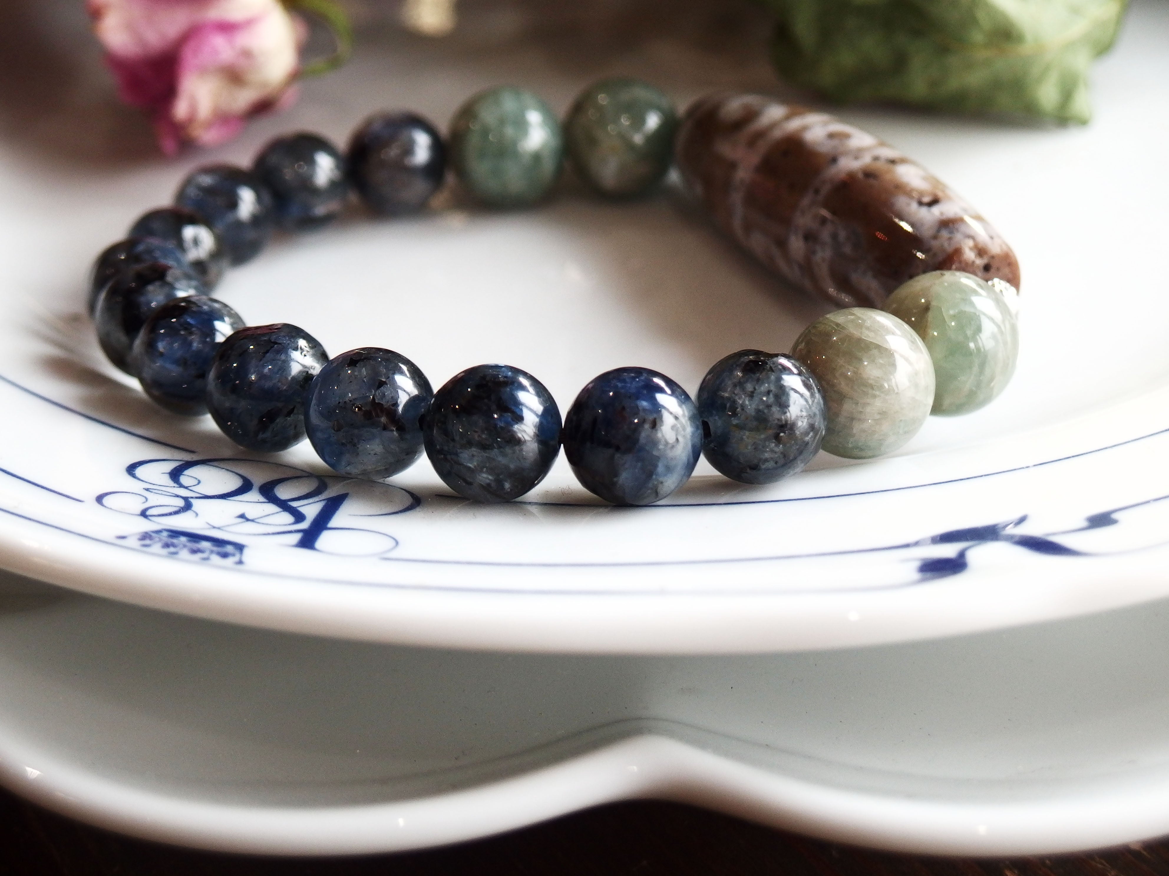 生きる意味を見つける三眼天珠 | Gems〜ジェムズ〜