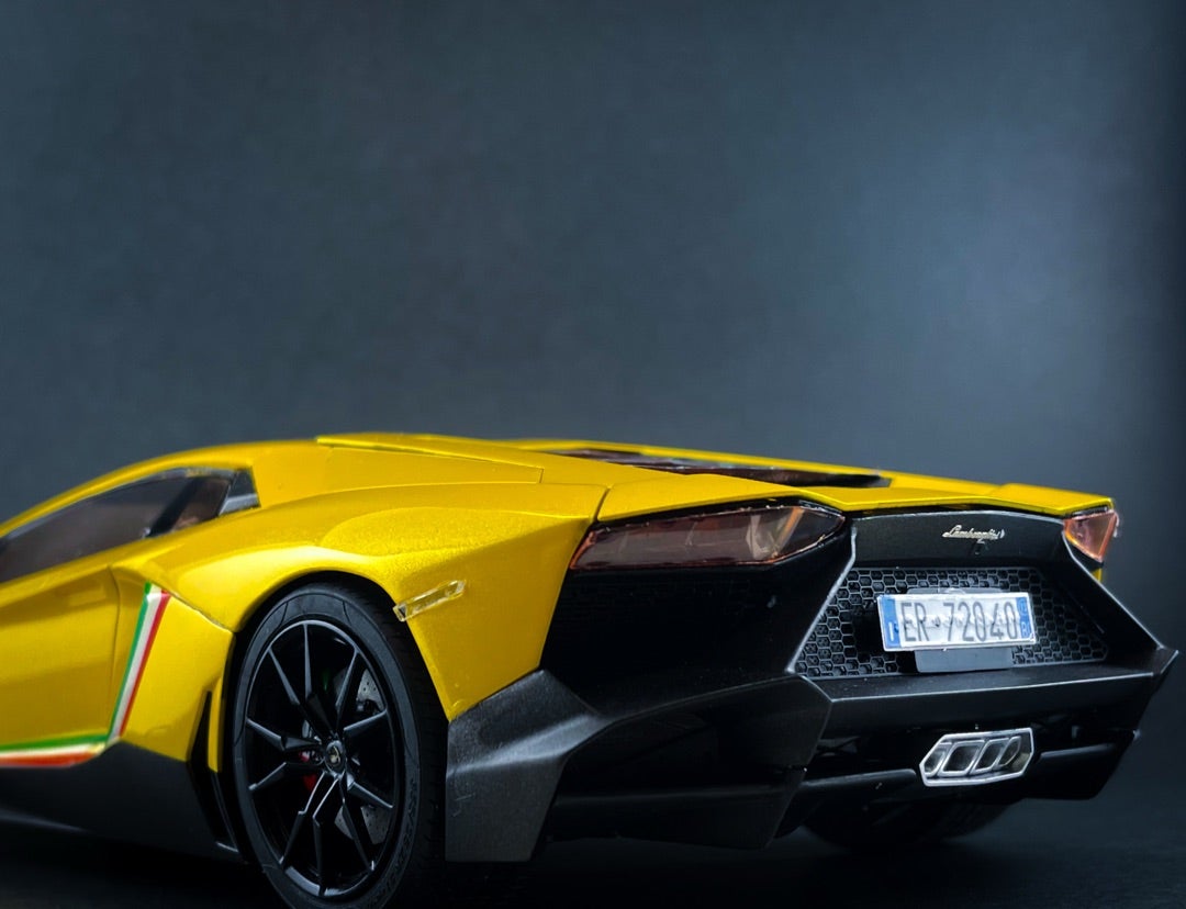 完成【アヴェンタドール50°アニバサリオ】 | Children's Beat