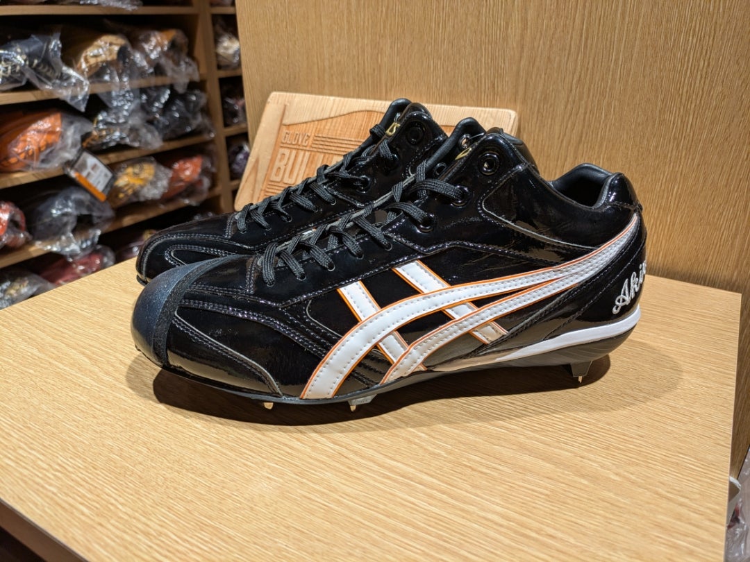 アシックス】読売ジャイアンツファンからご注文頂いたオーダースパイク