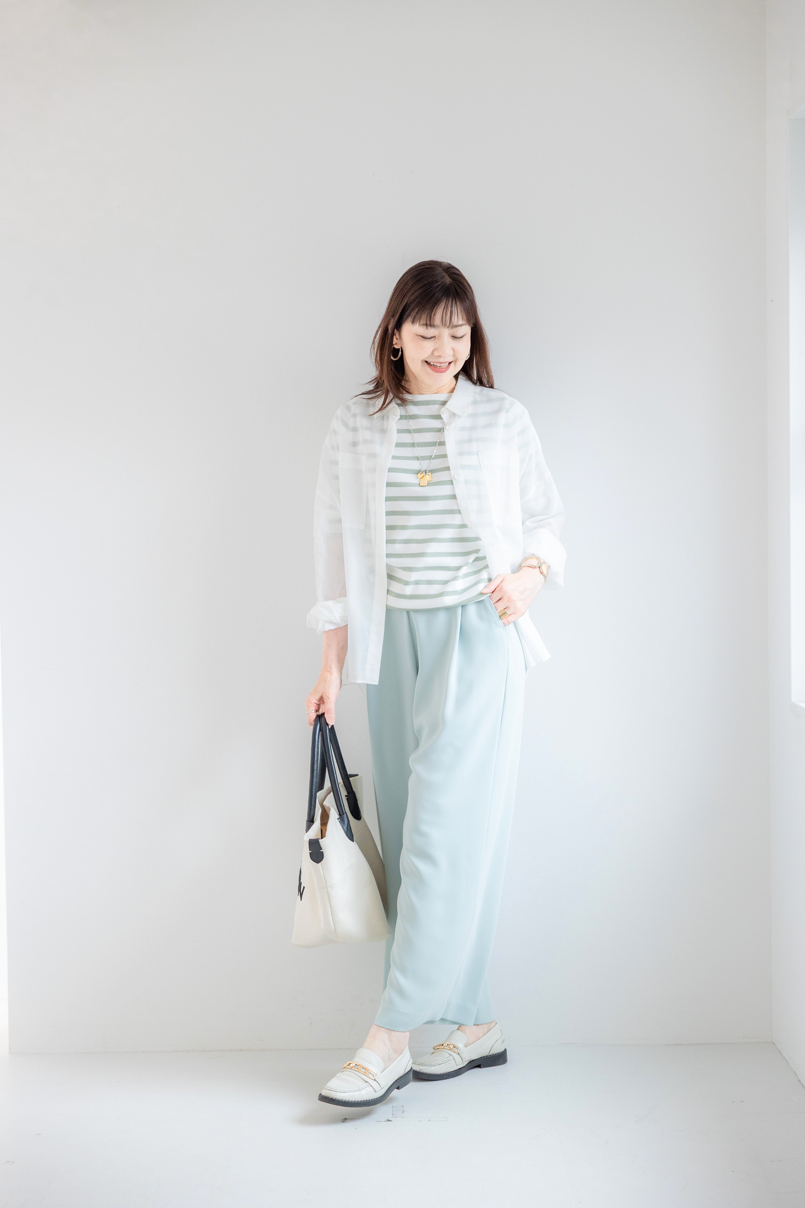 ☆「夏の3大お悩み」にコレいい！品良く着れる大人のシアーシャツ発見