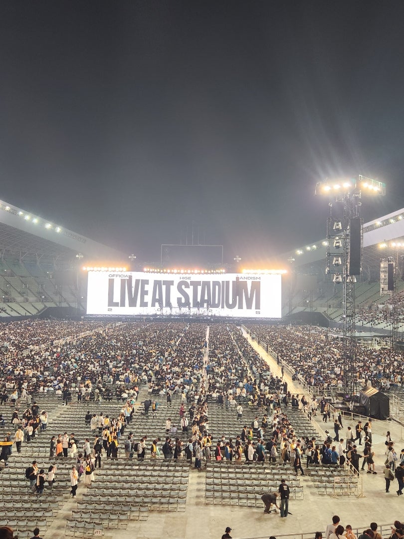 Official髭男dism初のスタジアムライブに参戦！！ | Little Happy with