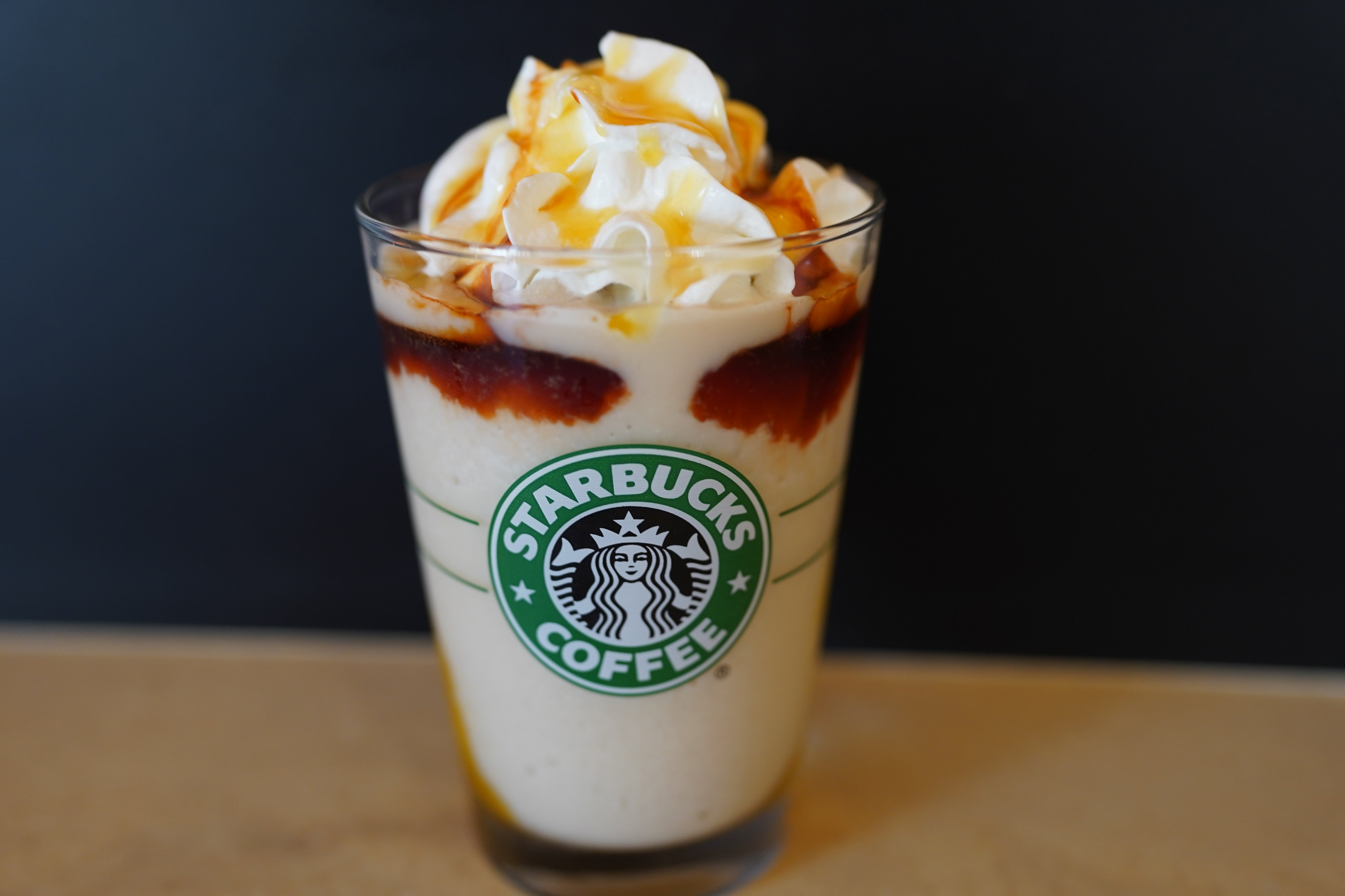 スタバの“辛すぎる”新感覚フラペチーノ爆誕？ホットハニー×マンゴー