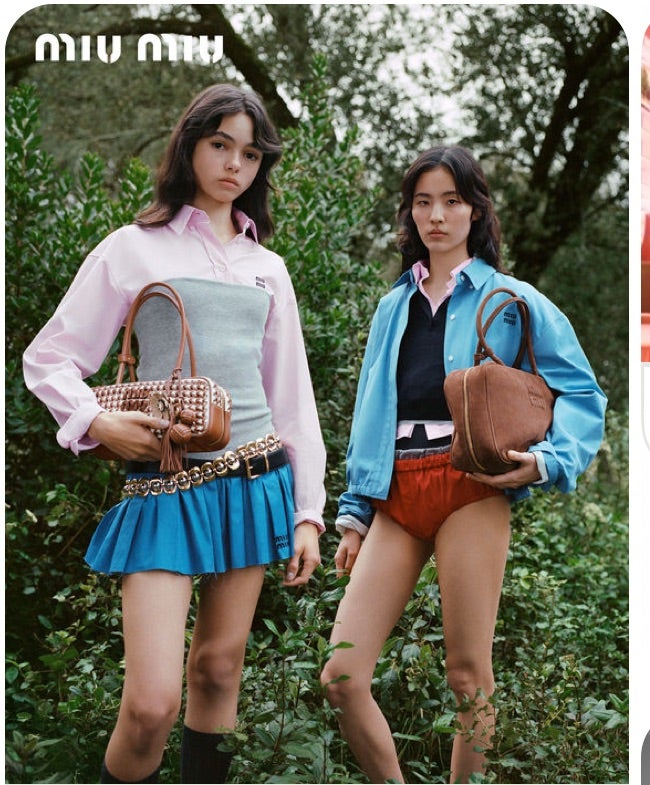 えっ⁈カーデやセーターをビスチェに？@miumiuのスタイリング | PINK