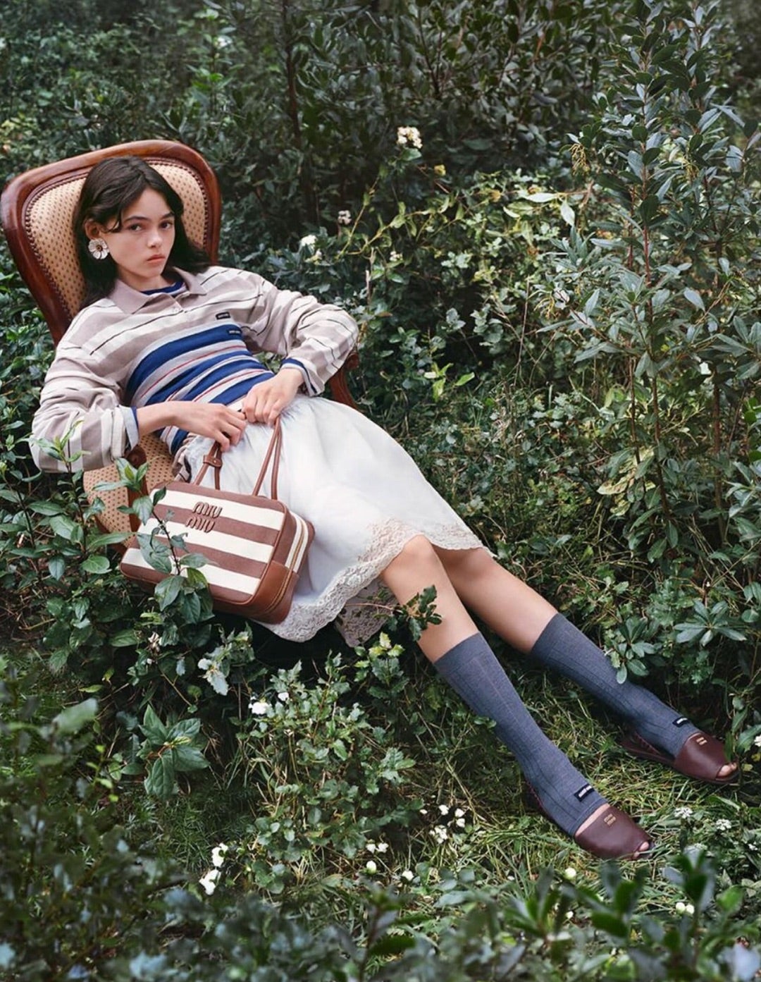 えっ⁈カーデやセーターをビスチェに？@miumiuのスタイリング | PINK