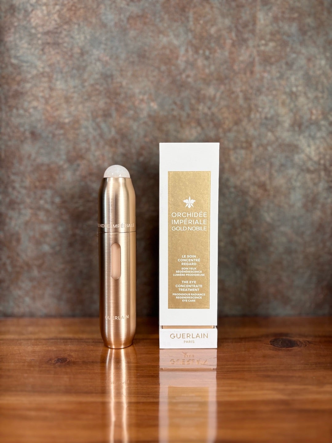 GUERLAIN/ゴールドノビレザコンセントレートアイトリートメントの経過