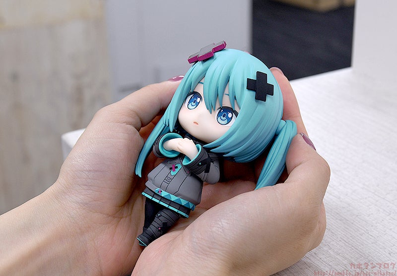 ご予約受付中♪「ねんどろいど 初音ミク 閉ざされた窓のセカイVer
