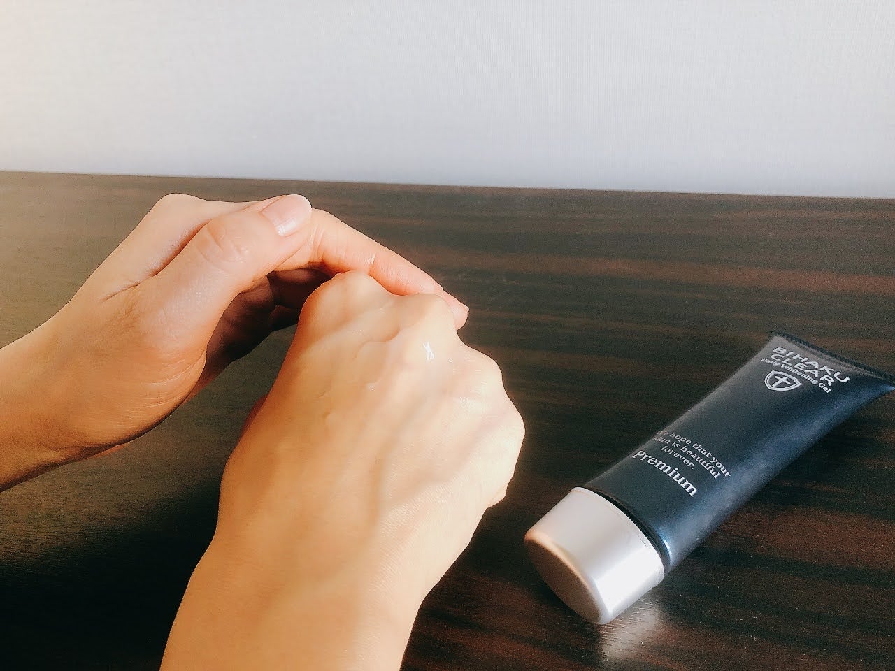 ビハククリアプレミアムでシミは消えない？悪い口コミからわかった評判