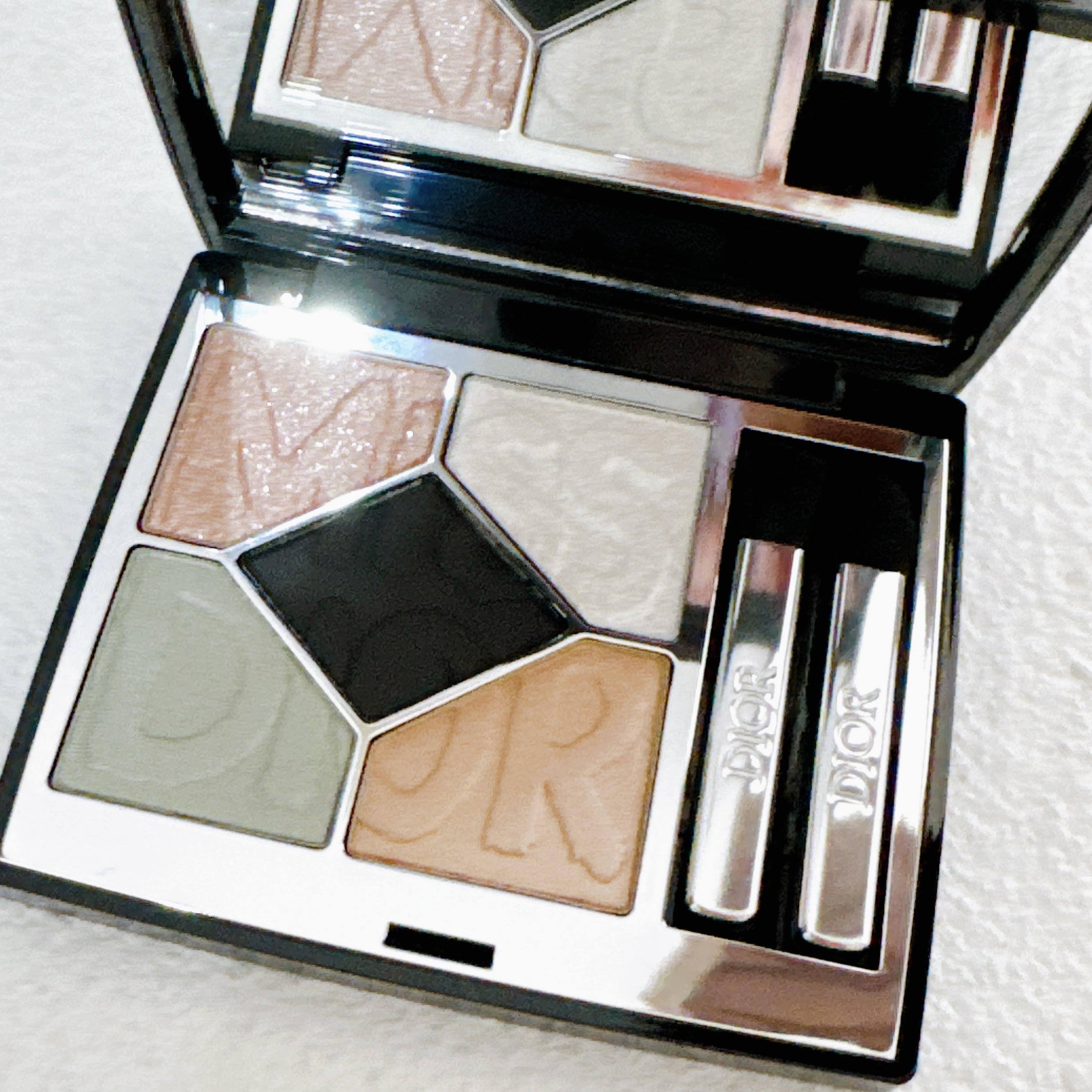 秋メイク必見♡ミスDIORサンク931 ボールドブラック先行ゲット！全力