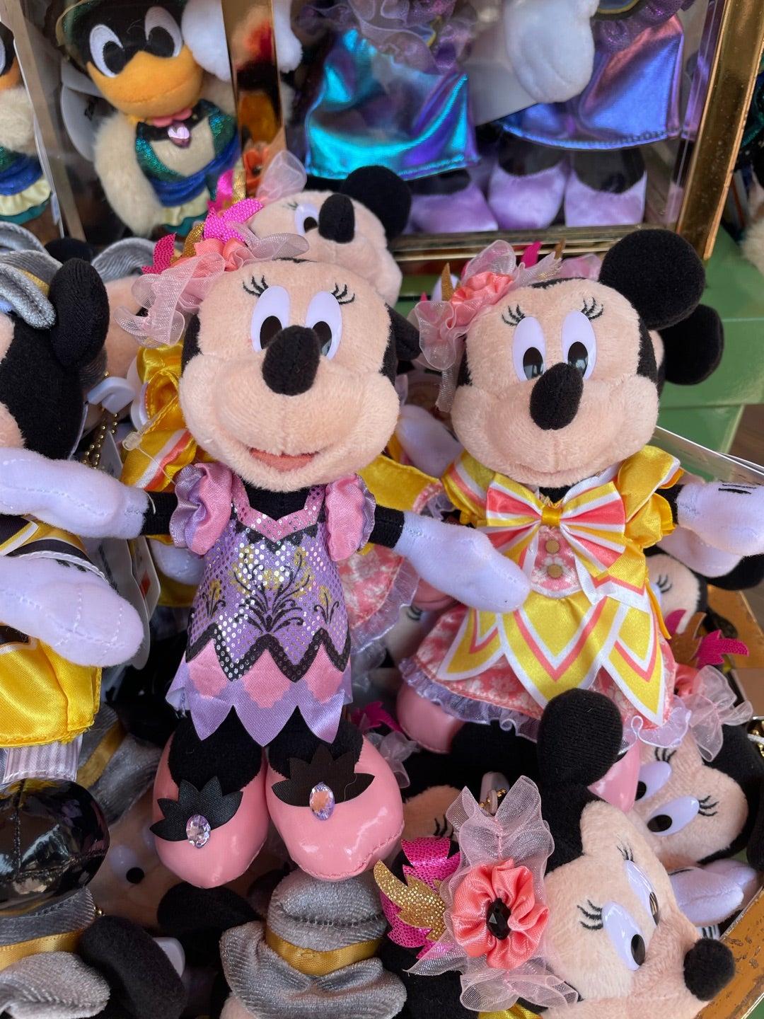 早くもデイジーだけお品切れ、バラエティーマスターのぬいぐるみバッジ