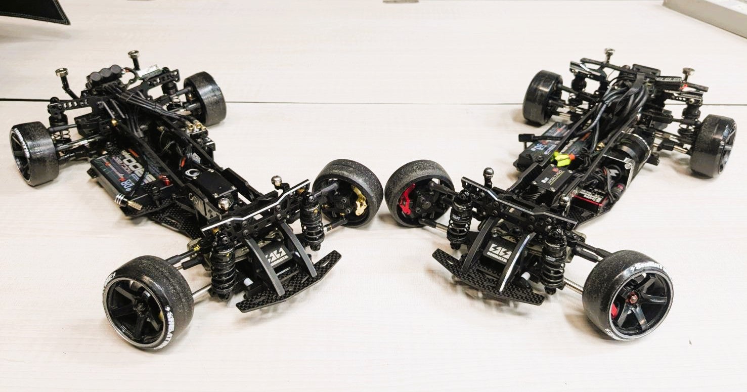 GRK5レーシングシャーシ用バーチカルアッパーデッキ | ⚡SHIBATA⚡RC部門