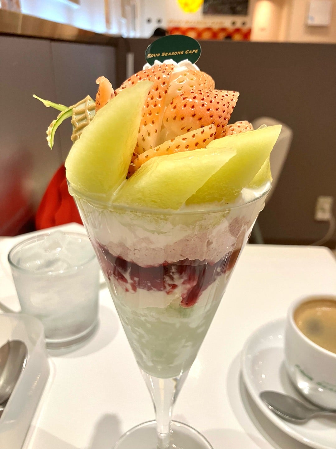 1月フォーシーズンズカフェでひたすらイチゴ！とメロン！ | yupi
