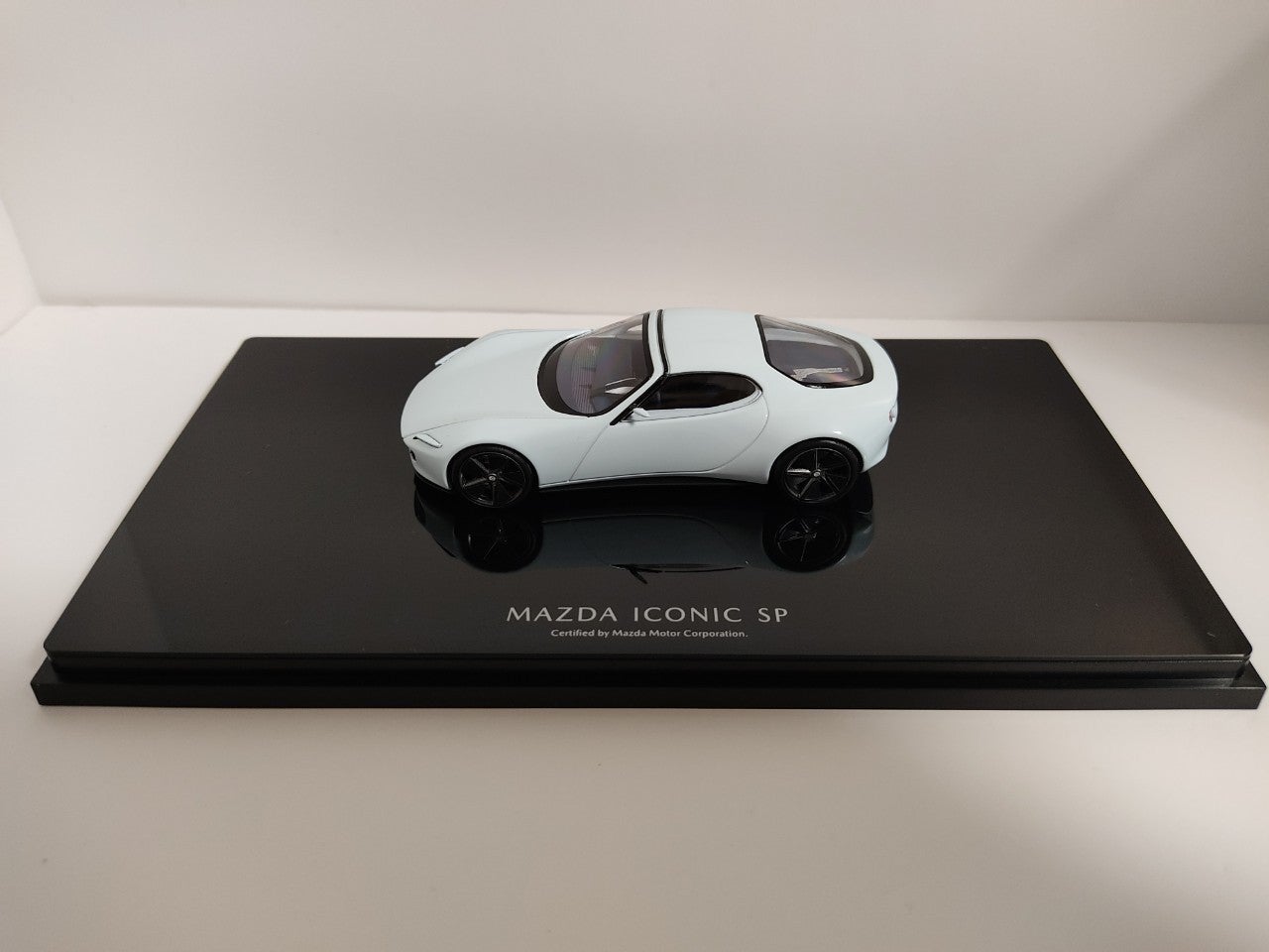 MAZDA ICONIC SP モデルカー 1/43 SHELL WHITE | トミカ103ca
