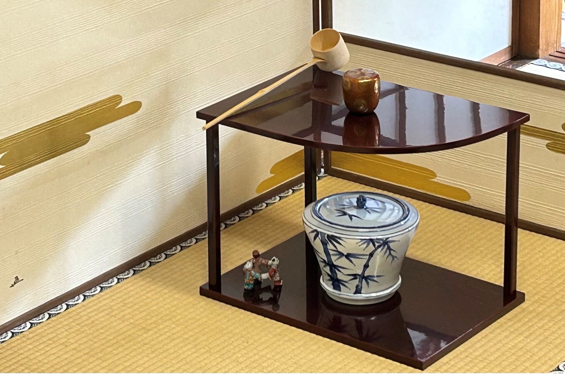 中古品】茶道具 淡々斎好 誰が袖棚（紙箱） 中古品】茶道具 淡々斎好