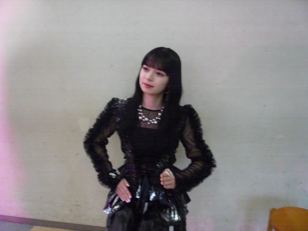 アンドロイドかみこ 上國料萌衣 | アンジュルム メンバー オフィシャル