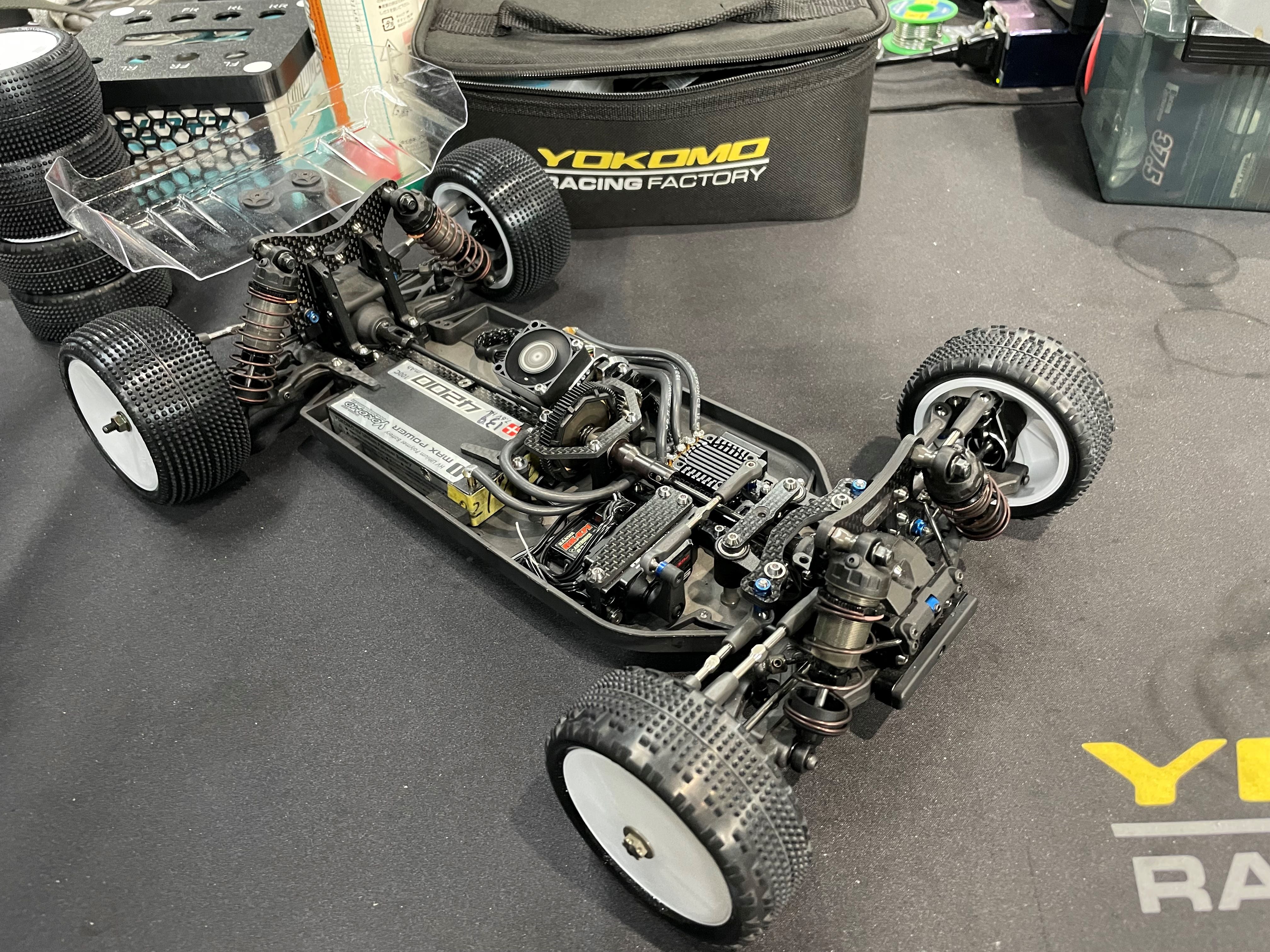 マスターオフロード/MO2.0カーペット・スタート編① | Yokomo Product