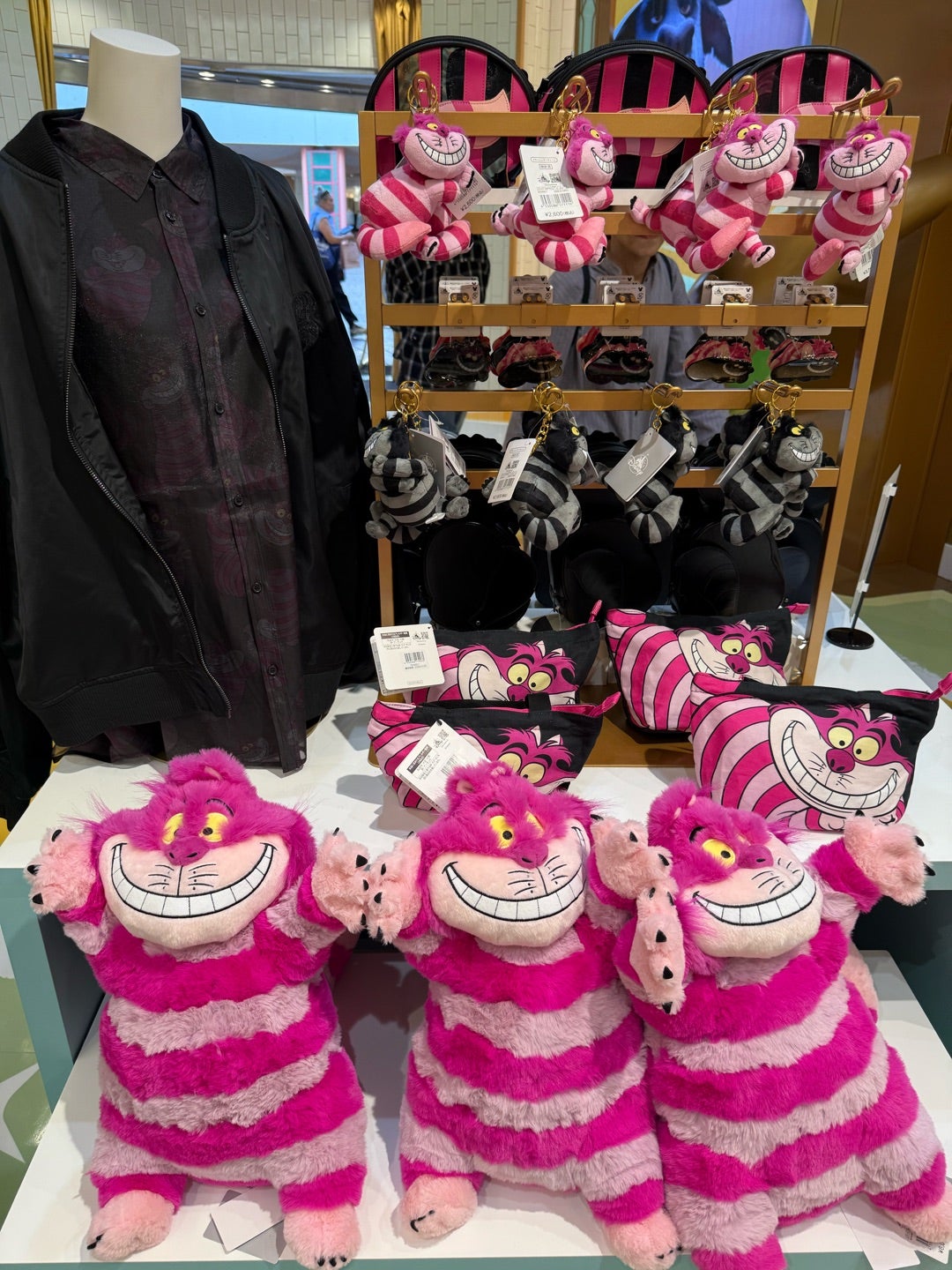 ディズニーストアでチシャ猫グッズ新発売（頭が取れます( ﾟдﾟ