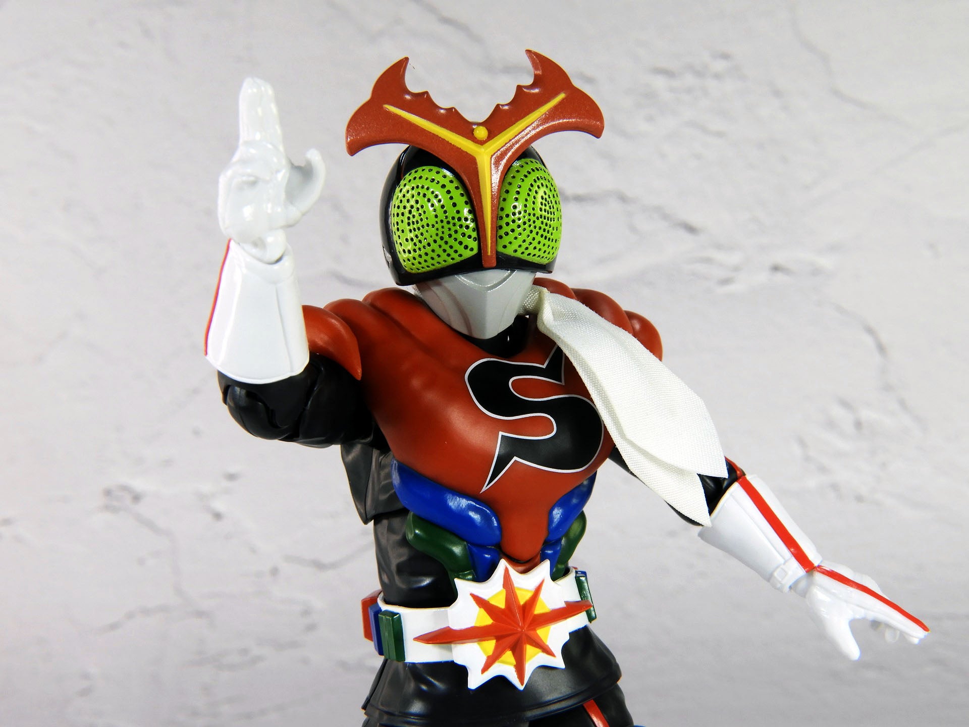 S.H.Figuarts(真骨彫製法) 仮面ライダーストロンガー レビュー | @in's