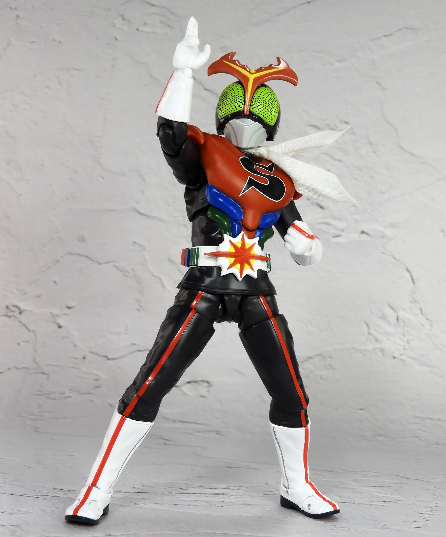 S.H.Figuarts(真骨彫製法) 仮面ライダーストロンガー レビュー | @in's