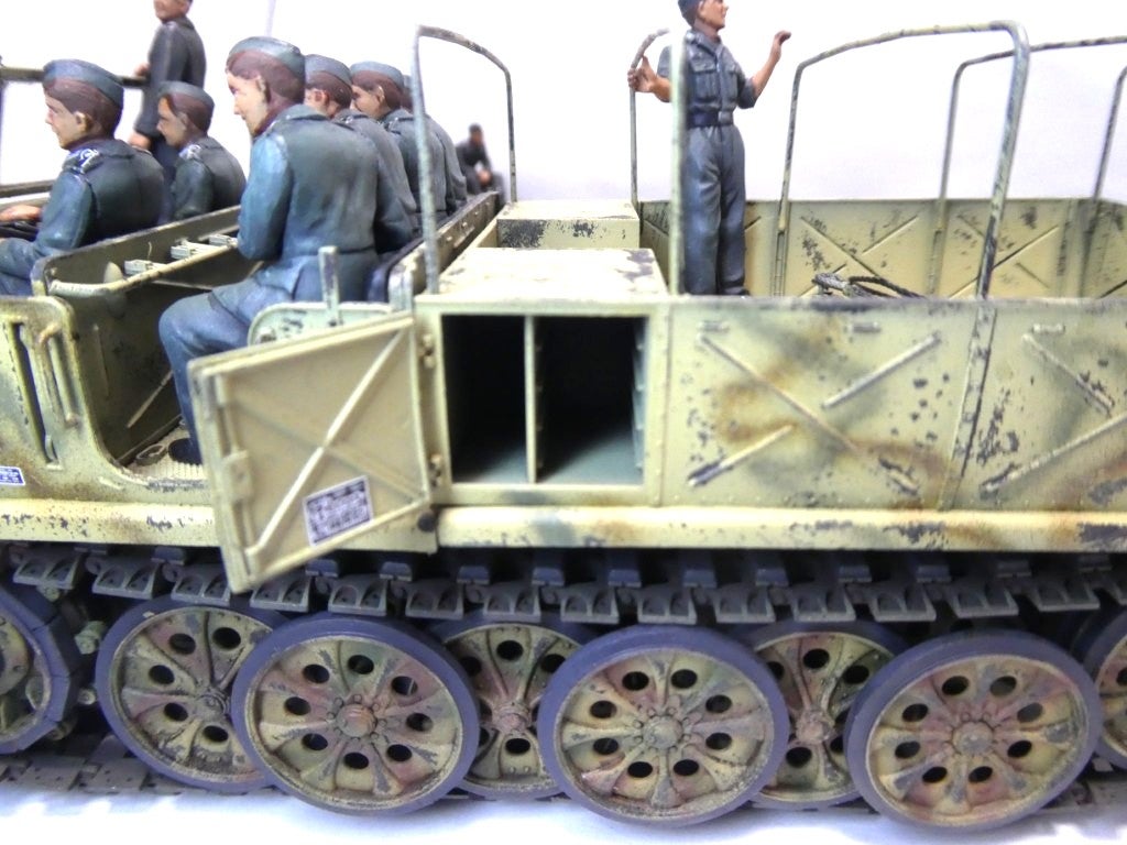 タミヤ 1/35 ドイツ 18トン重ハーフトラック 戦車運搬車 | tai-fighter