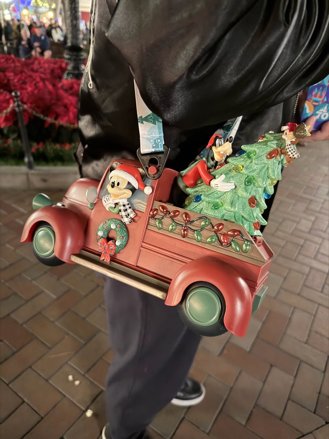 可愛すぎる！カリフォルニアディズニークリスマスデザインの