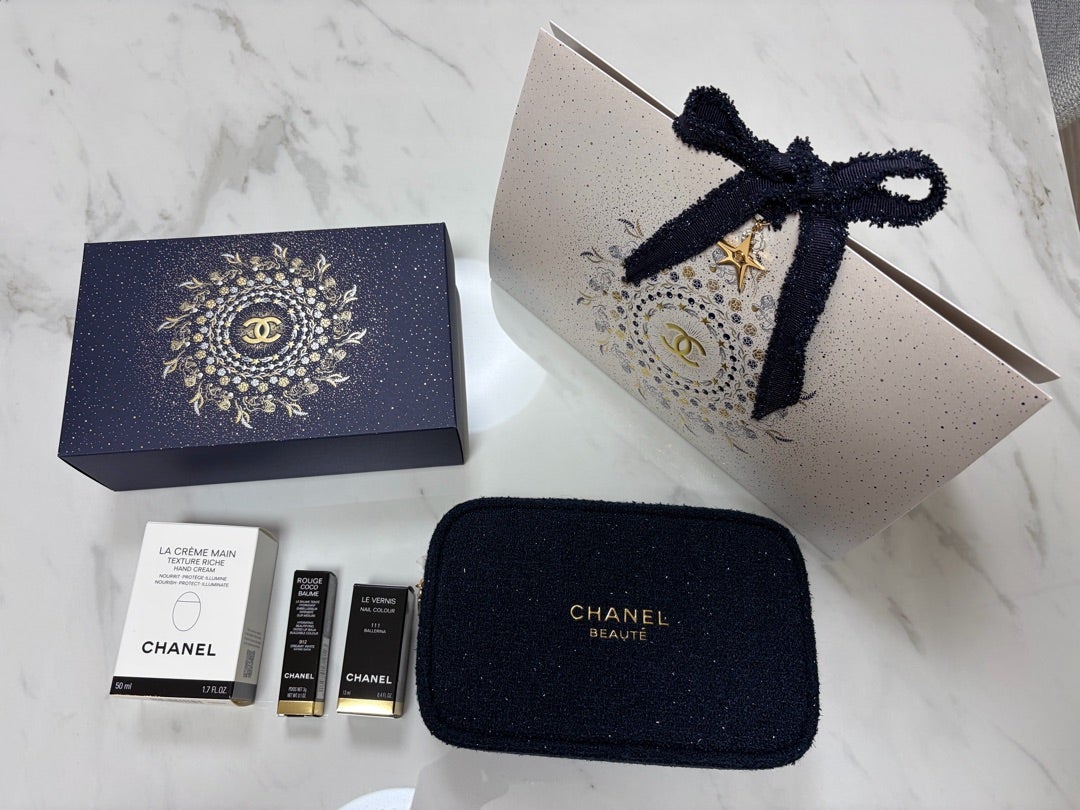 シャネル リップ アンド ネイル ケア セット | エイジレスな毎日です