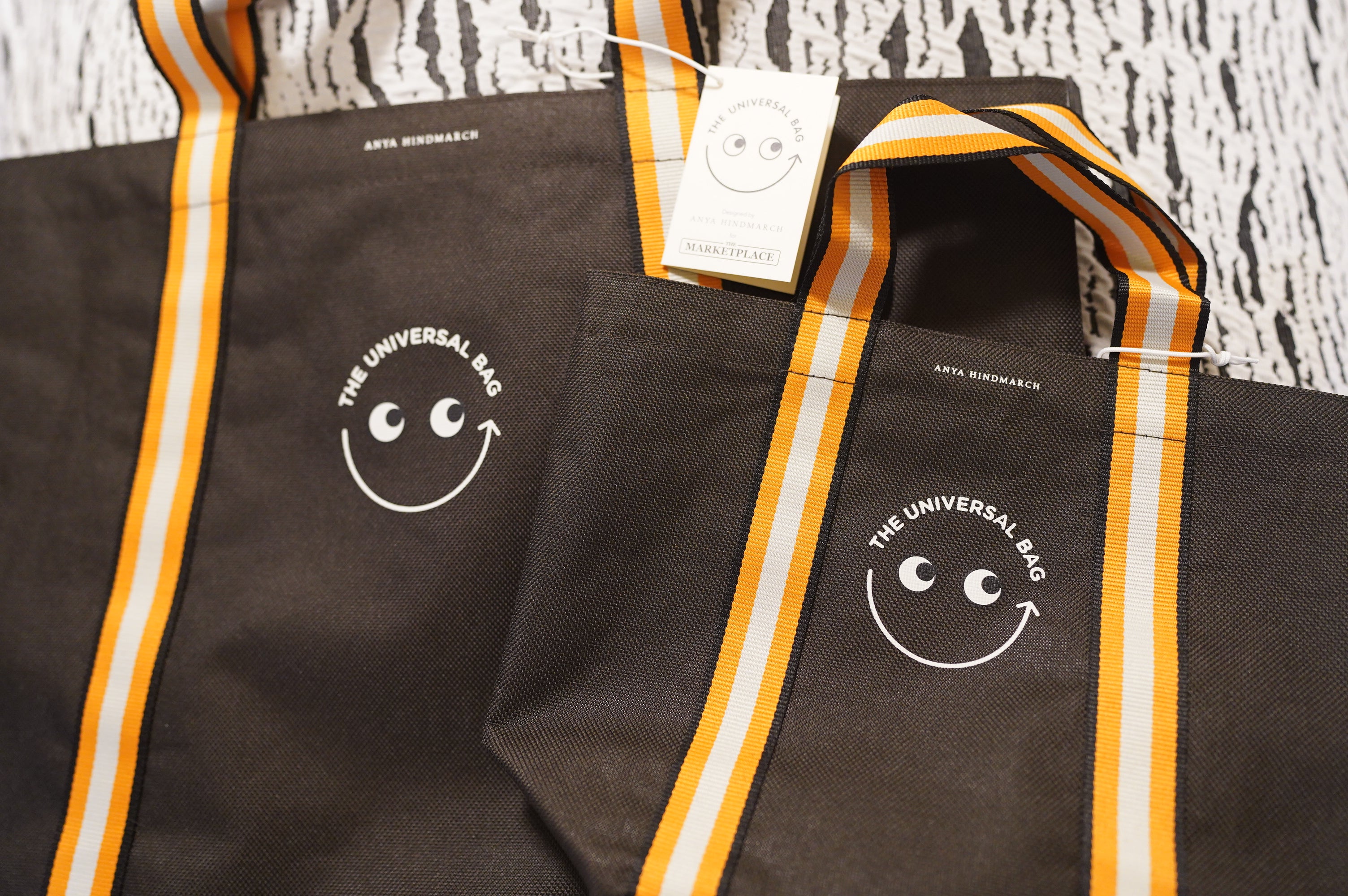 即日完売だったアニヤ・ハインドマーチのUniversal Bag、私は茶色を選