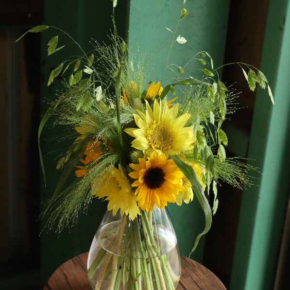 生花】季節のフラワーセット:ひまわりのシャンペトルブーケ - 花材通販