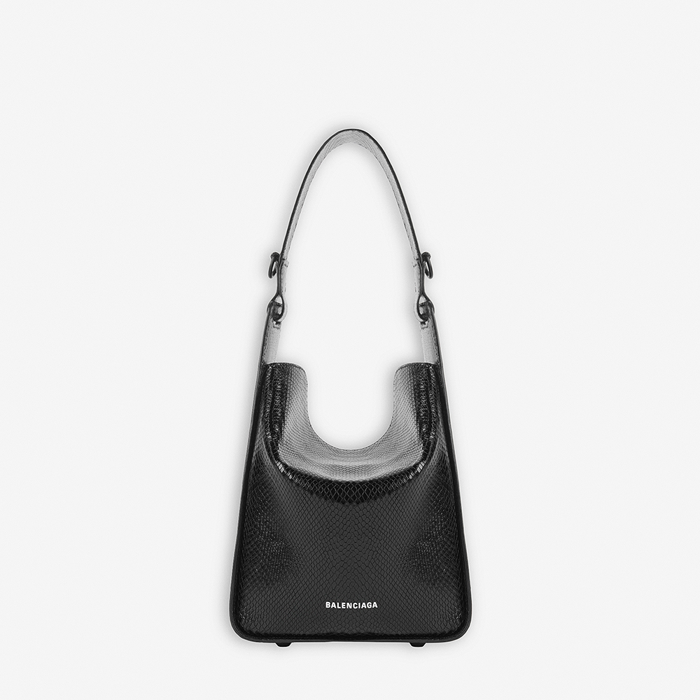 01 | BALENCIAGAから新作バッグ「TOOL 2.0」が到着 | SPUR