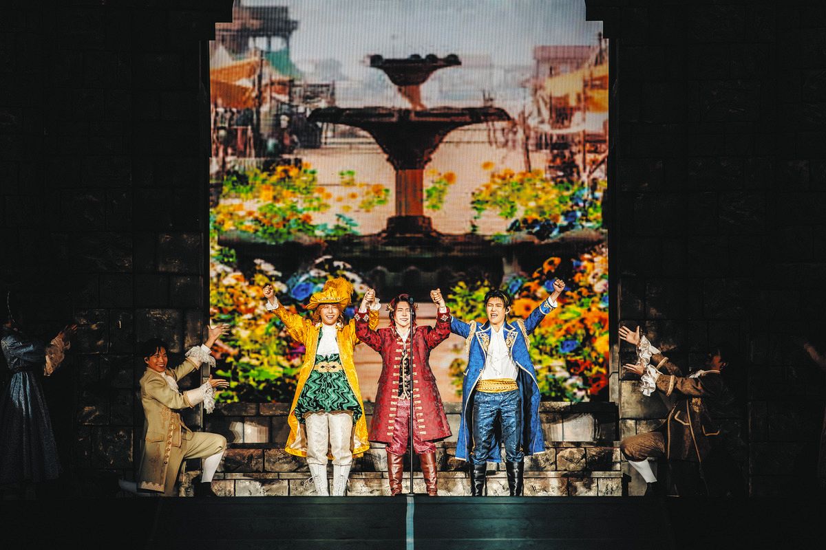 Mrs. GREEN APPLE東京ドームで完走 ステージに巨大な「バベルの塔」も